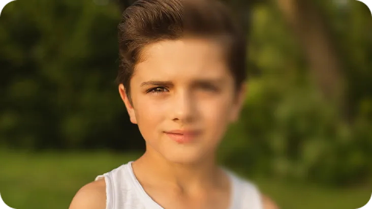 blur_boy smile white tank